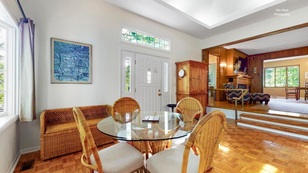 Holiday Hill Resort Saugatuck Esterno foto