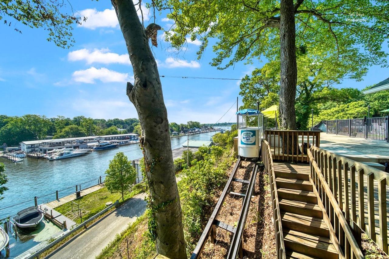 Holiday Hill Resort Saugatuck Esterno foto