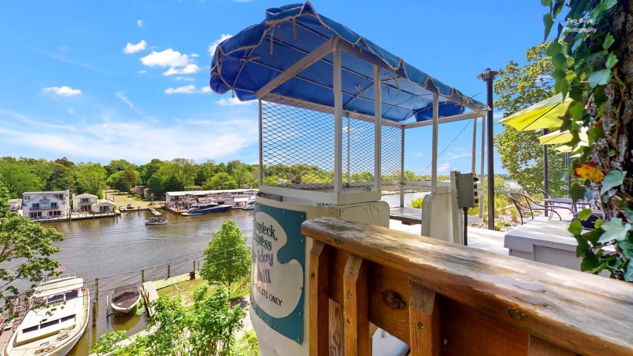 Holiday Hill Resort Saugatuck Esterno foto